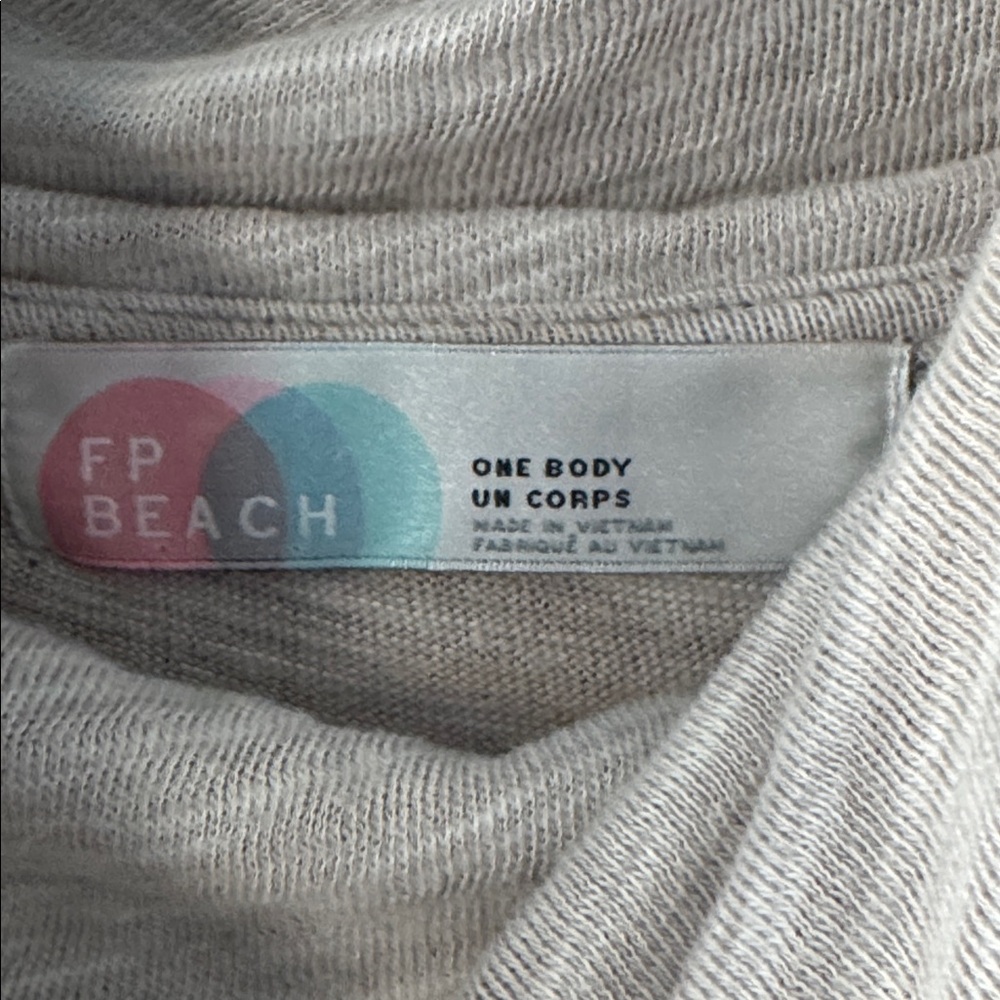 Free People FP Beach Women's Cocoon Cowl Neck Top Size M Based on Measurements - Picture 3 of 10